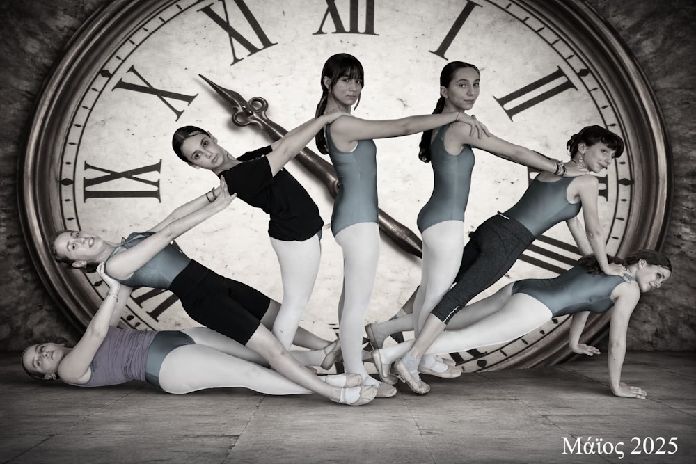 Group of modern ballet dancers