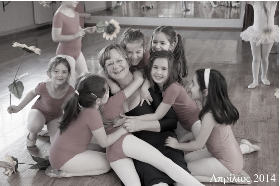 Καλλιόπη Τρίπου με μαθήτριες - Απρίλιος 2014